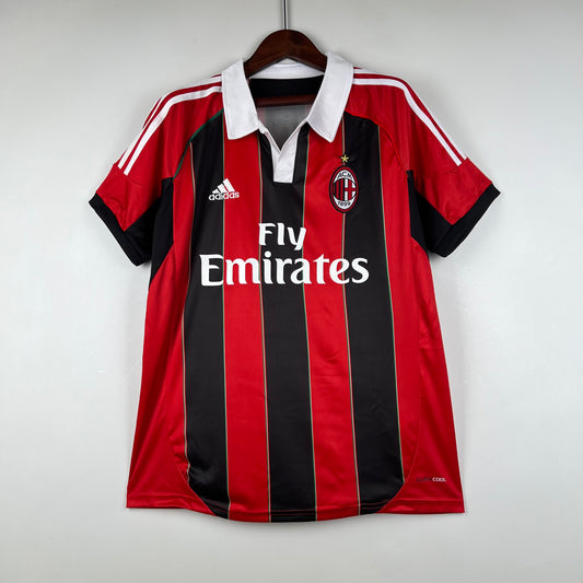 Versão Retrô - AC Milan - 12/13